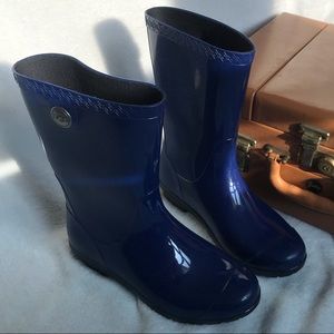 Blue UGG rain boots, size 6.5